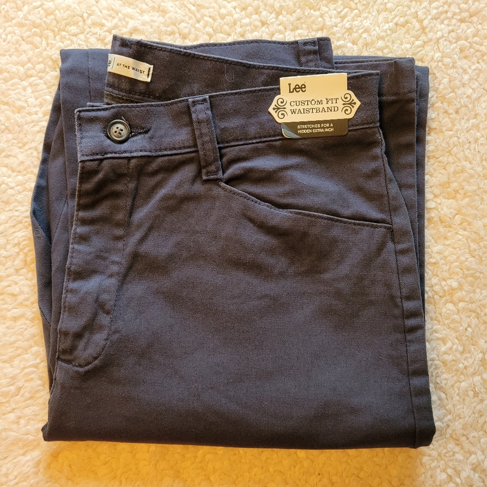 NWT Lee custom fit waistband